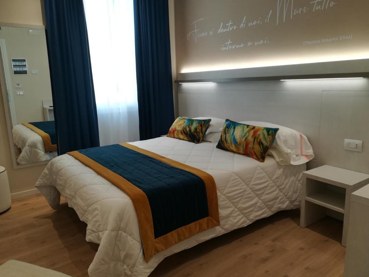 Roma Hotel Кастільйоне-делла-Пеская Екстер'єр фото