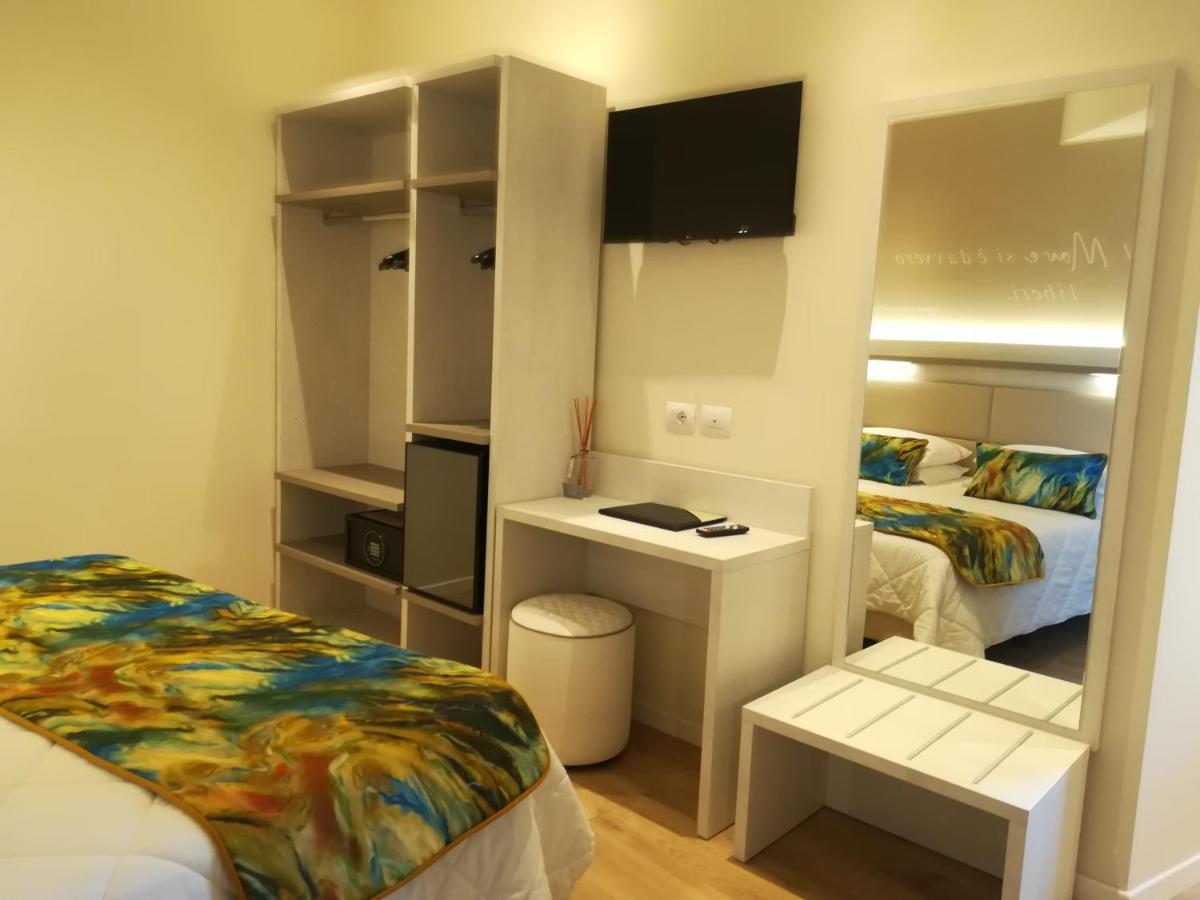 Roma Hotel Кастільйоне-делла-Пеская Екстер'єр фото