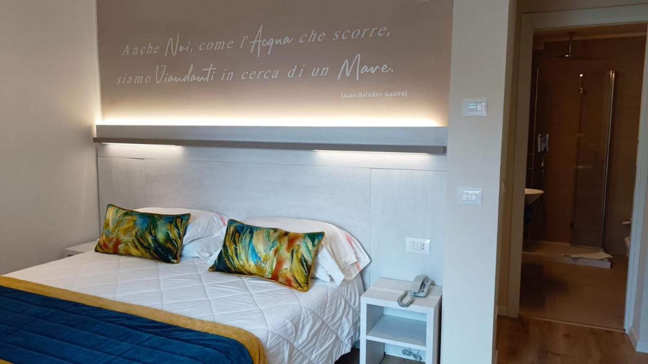 Roma Hotel Кастільйоне-делла-Пеская Екстер'єр фото