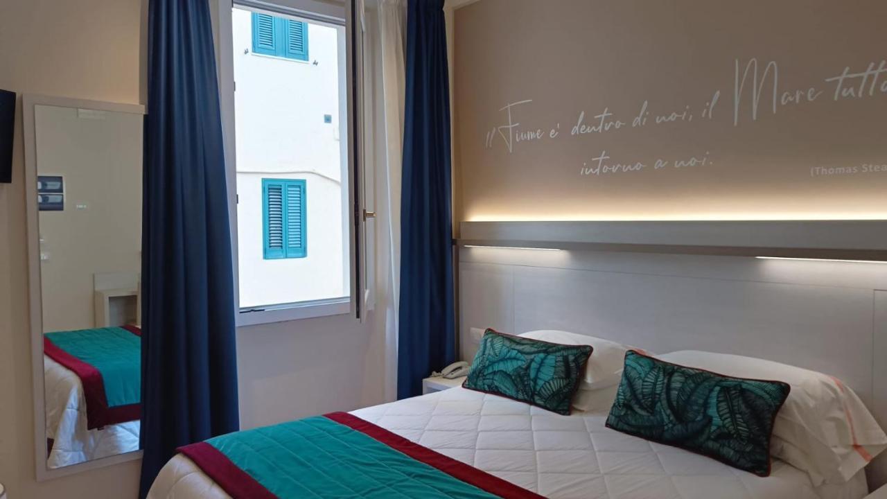 Roma Hotel Кастільйоне-делла-Пеская Екстер'єр фото