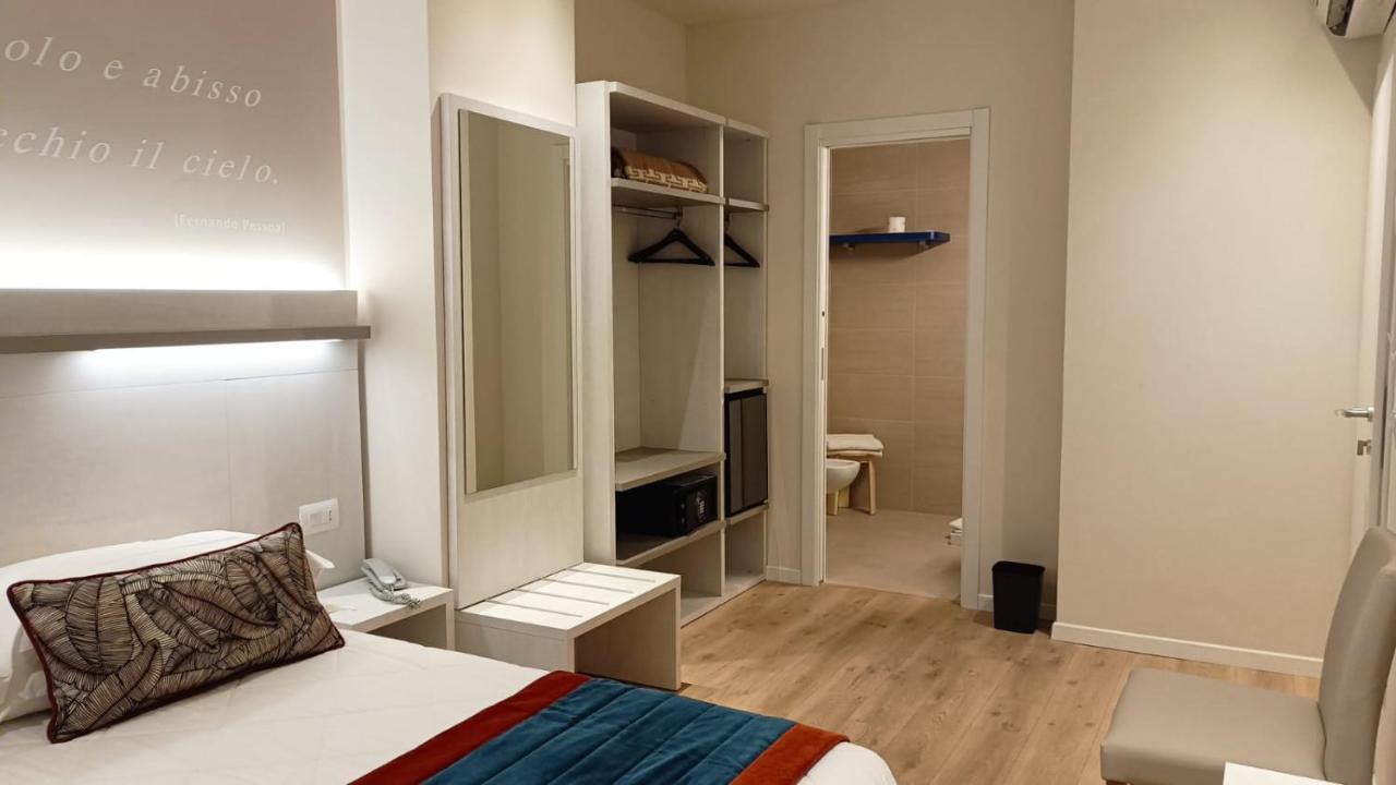 Roma Hotel Кастільйоне-делла-Пеская Екстер'єр фото