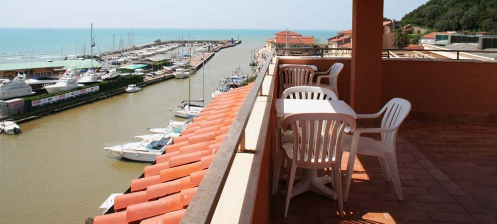 Roma Hotel Кастільйоне-делла-Пеская Екстер'єр фото