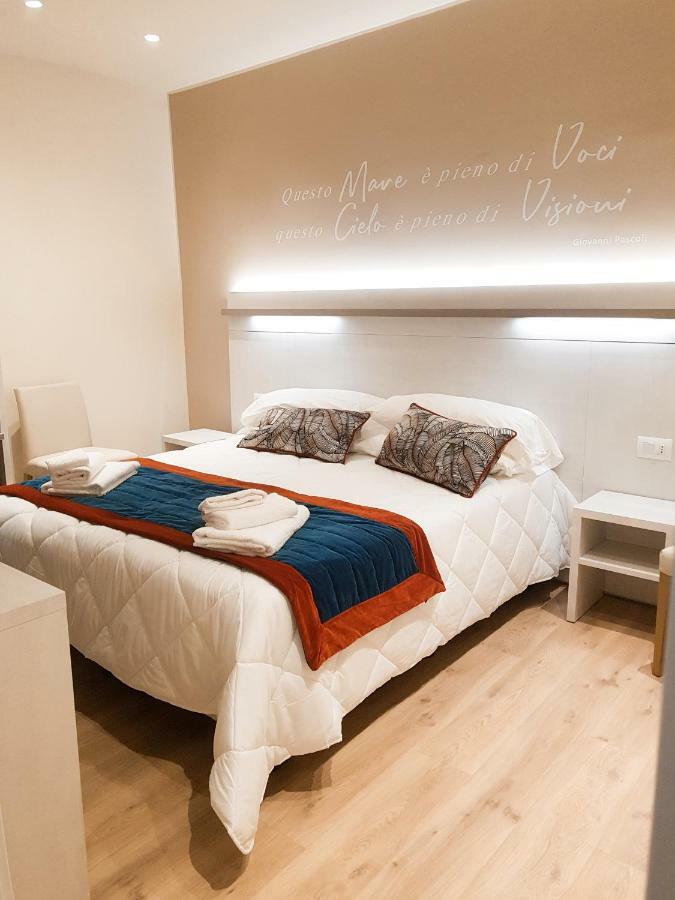 Roma Hotel Кастільйоне-делла-Пеская Екстер'єр фото