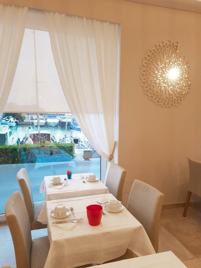 Roma Hotel Кастільйоне-делла-Пеская Екстер'єр фото