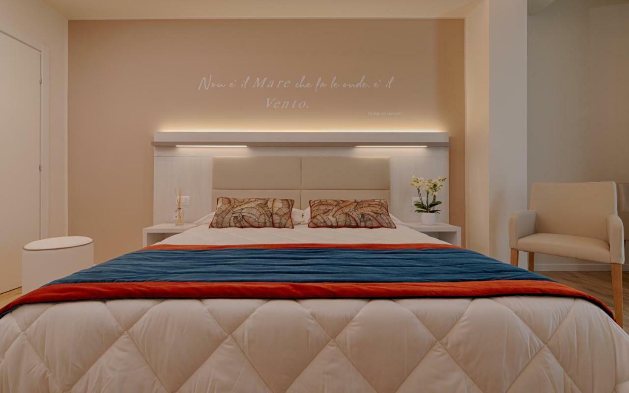 Roma Hotel Кастільйоне-делла-Пеская Екстер'єр фото